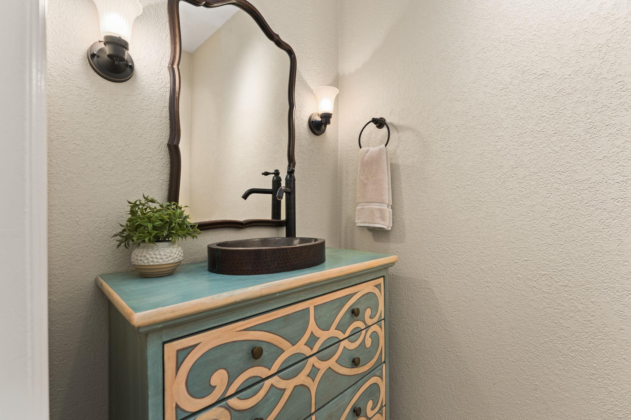 2016 Lakeway Blvd, Lakeway, TX 78734