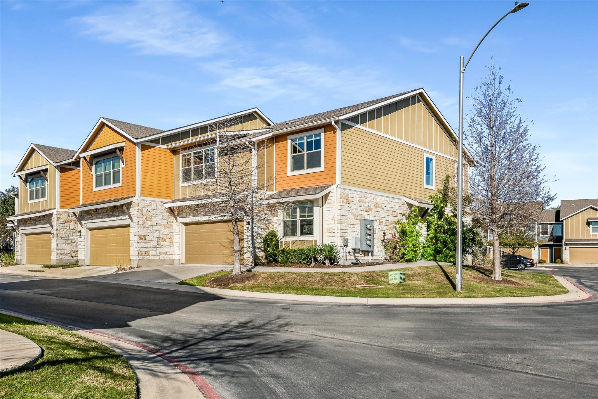 516 E Slaughter Ln # 604, Austin, TX 78744