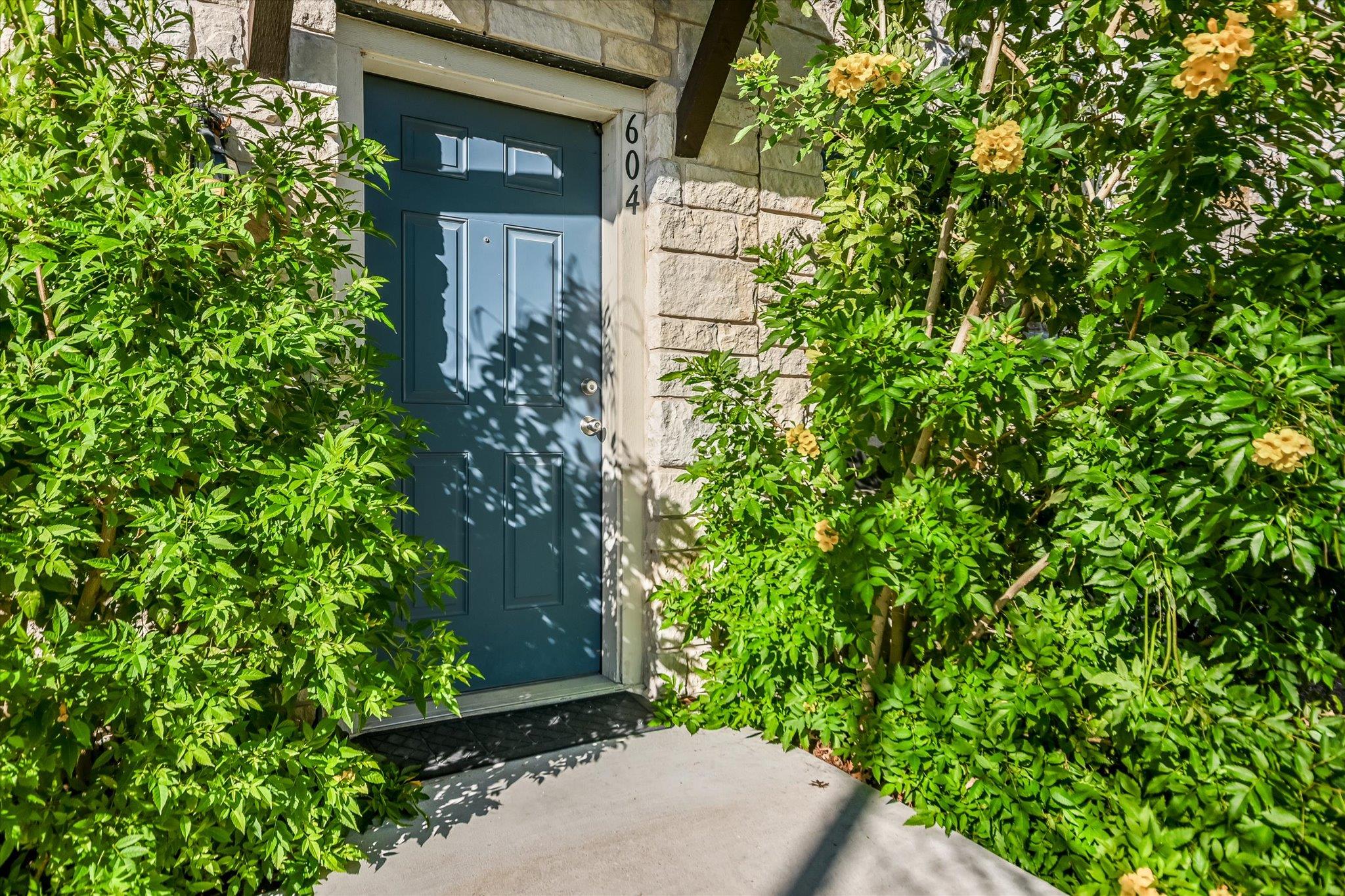 516 E Slaughter Ln # 604, Austin, TX 78744