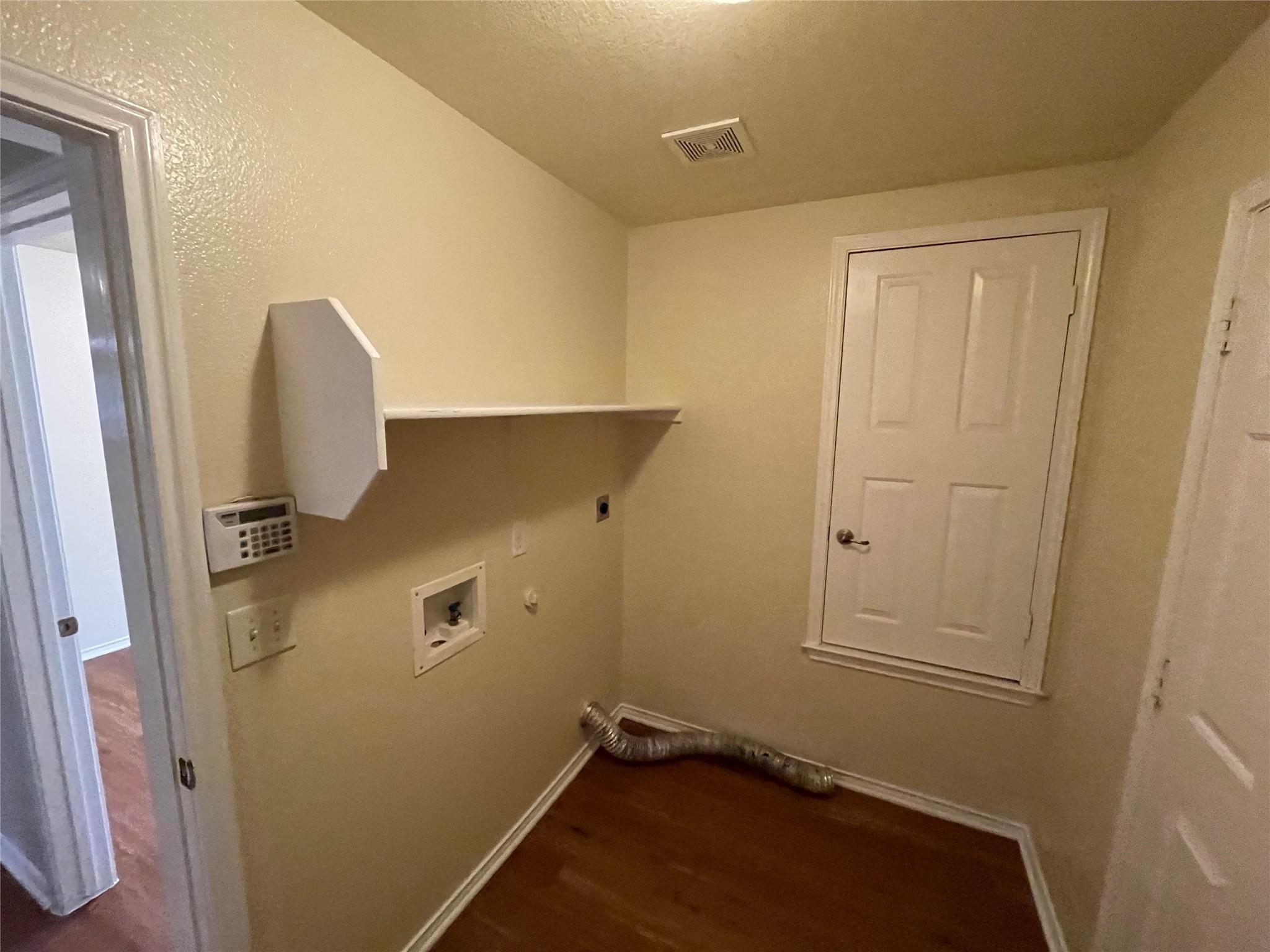 6912 Quinton Dr, Austin, TX 78747