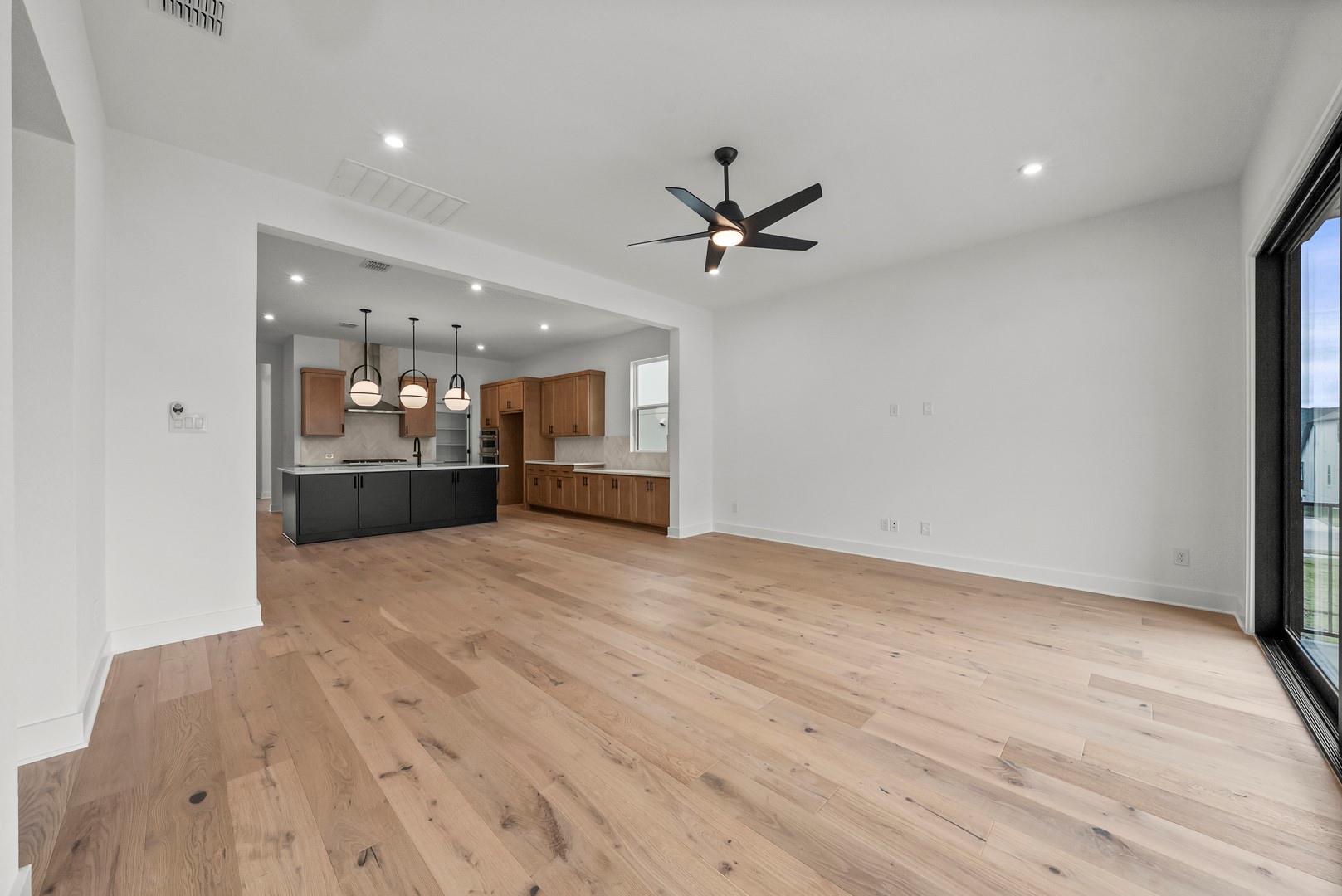 501 Bastia Cv, Liberty Hill, TX 78642