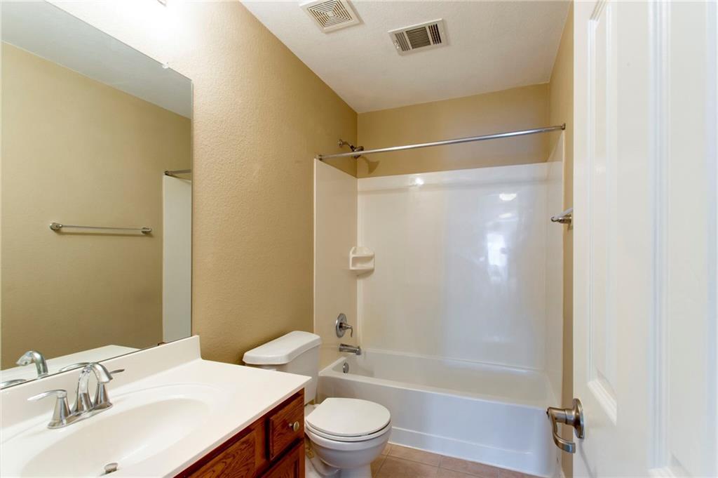 517 Dinge Bay Dr, Round Rock, TX 78664