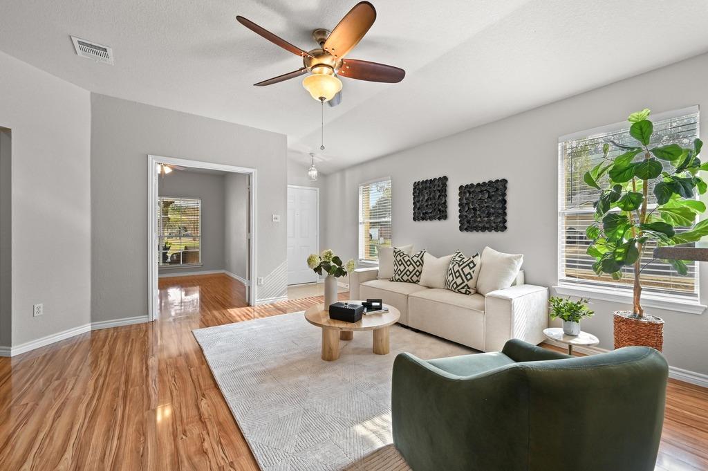 2901 Rainy River Dr, Leander, TX 78641