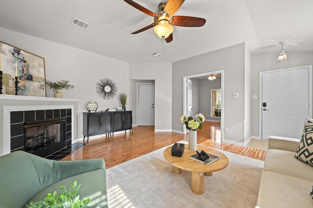 2901 Rainy River Dr, Leander, TX 78641