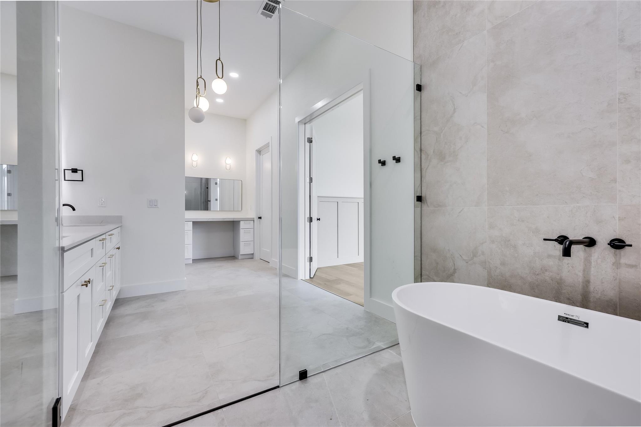 21803 O'Henry Ave, Lago Vista, TX 78645