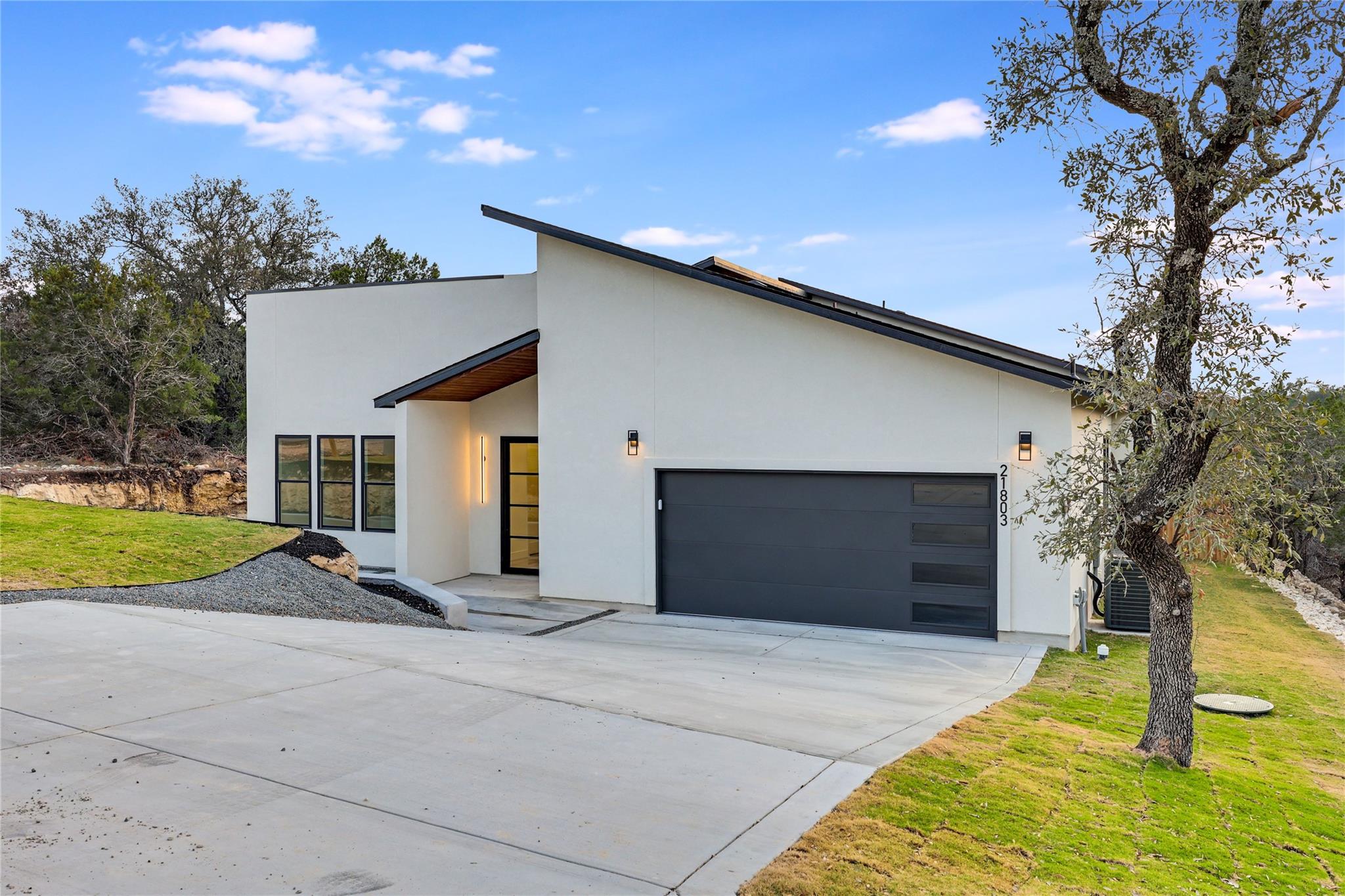 21803 O'Henry Ave, Lago Vista, TX 78645