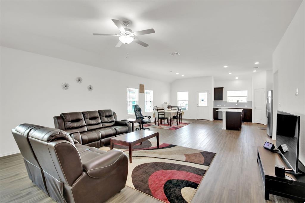 937 Mallow Rd, Leander, TX 78641