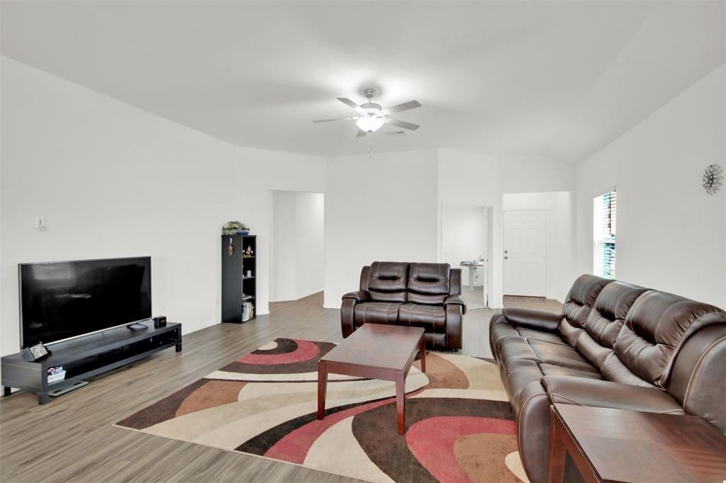 937 Mallow Rd, Leander, TX 78641