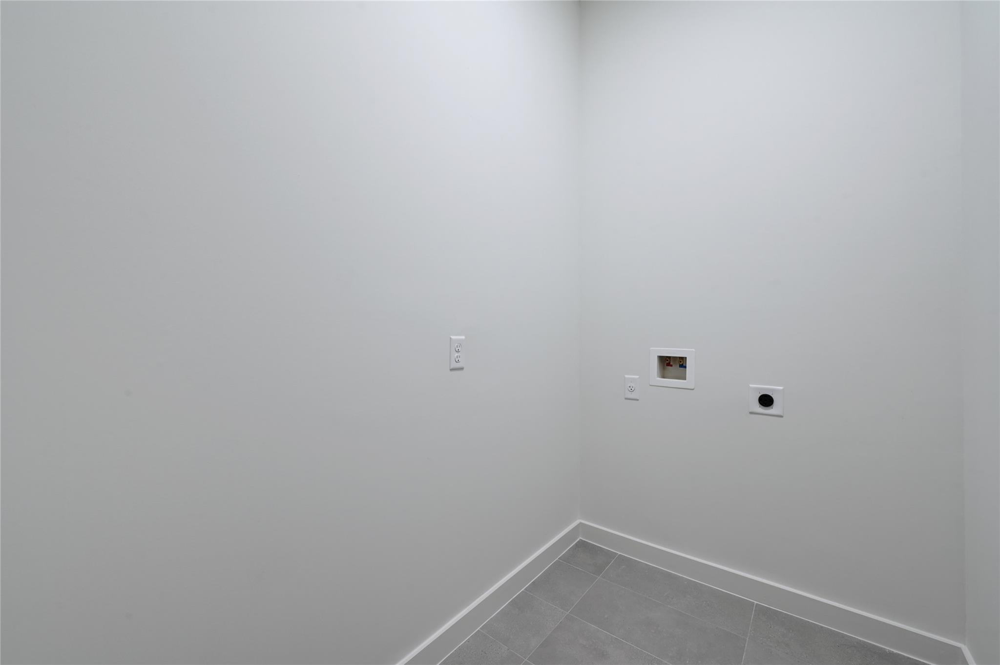 2209 S 1st St # 107, Austin, TX 78704