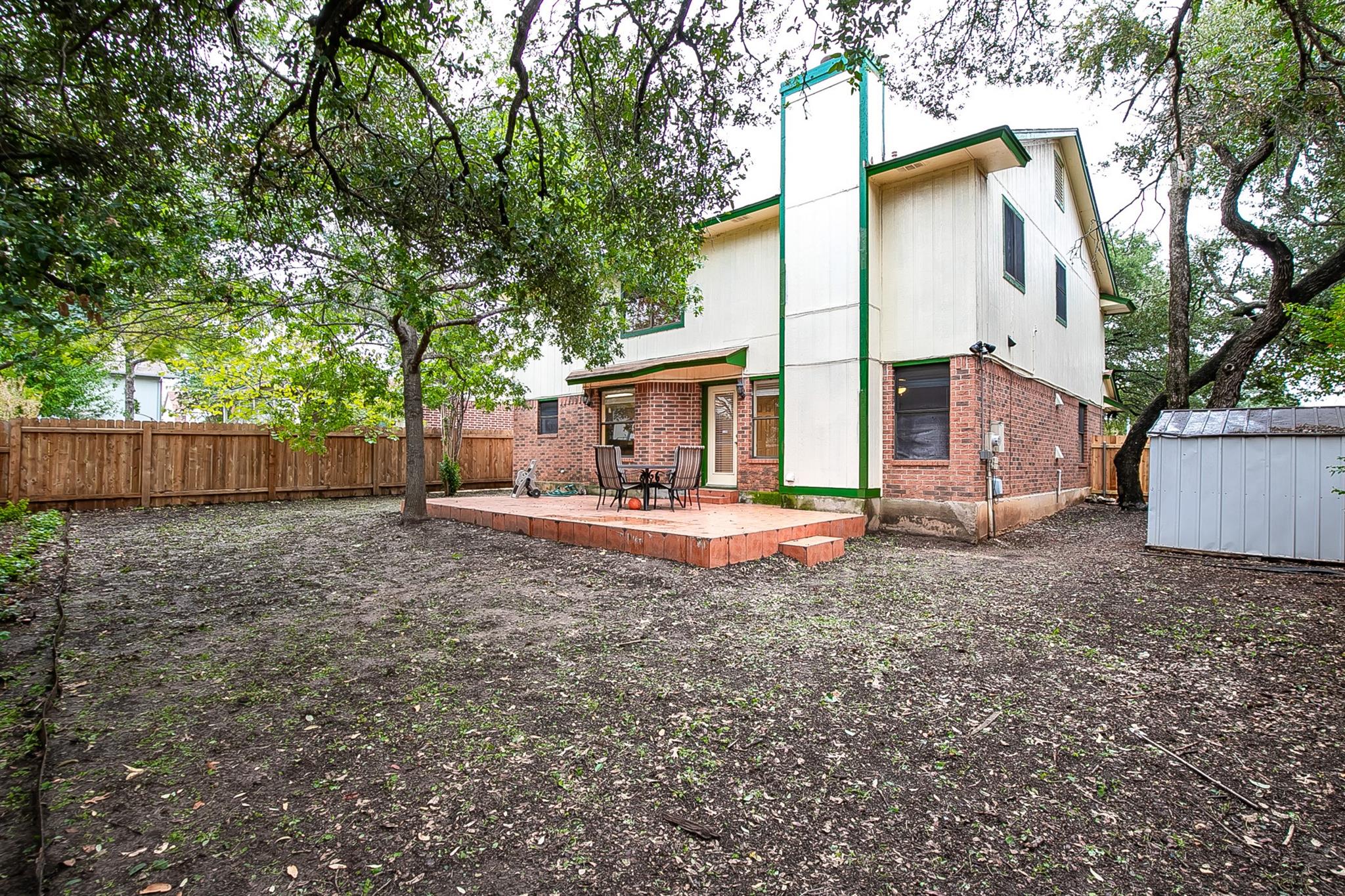 6914 Dallas Dr, Austin, TX 78729