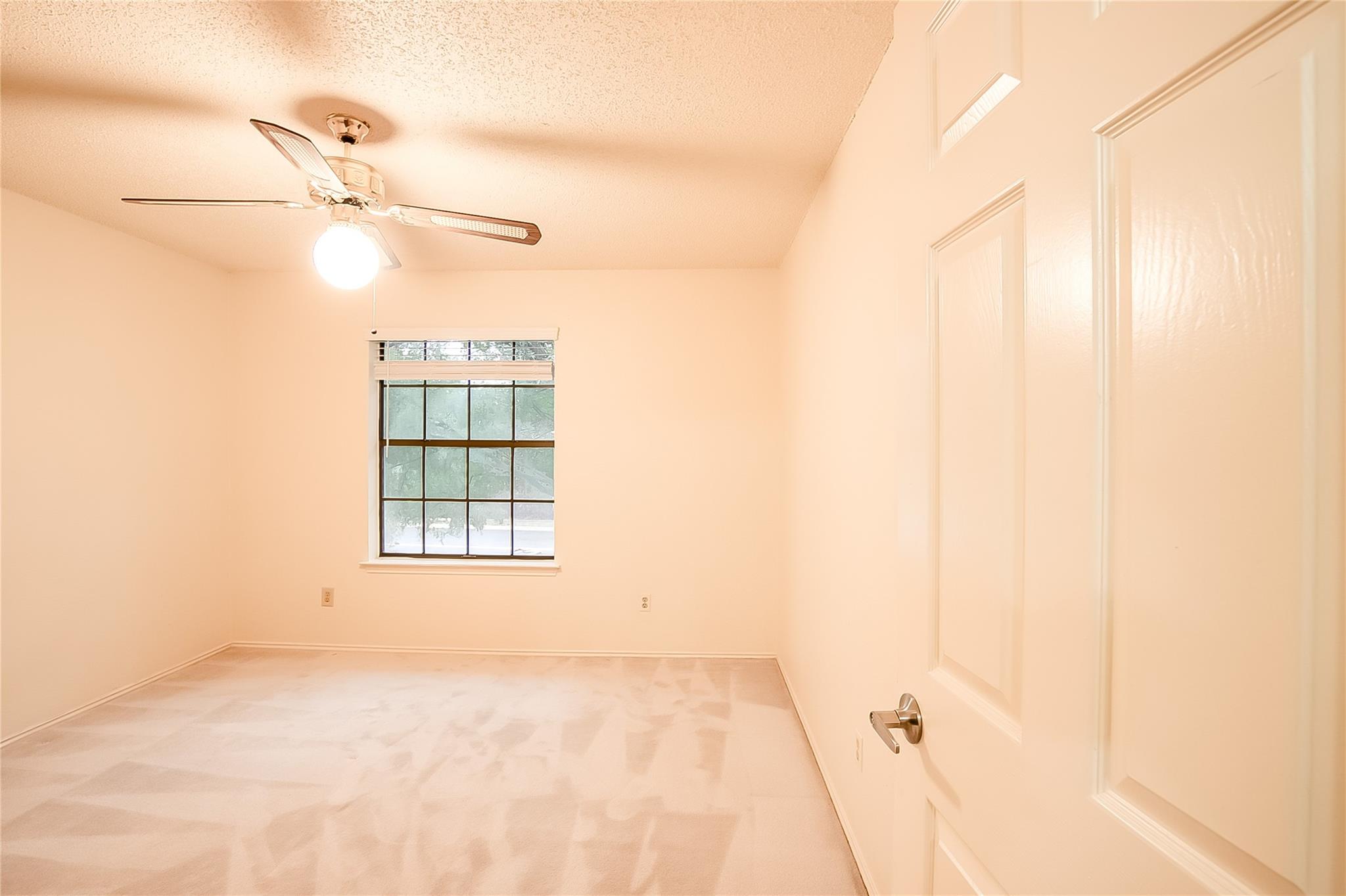 6914 Dallas Dr, Austin, TX 78729