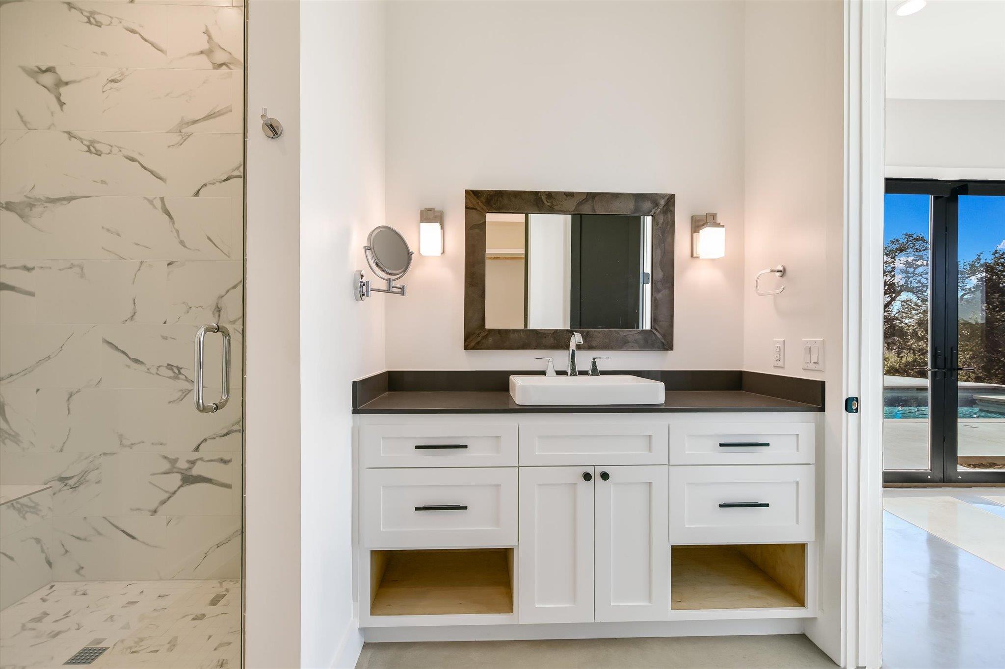 343 Pug Rippy Rd, Dripping Springs, TX 78620