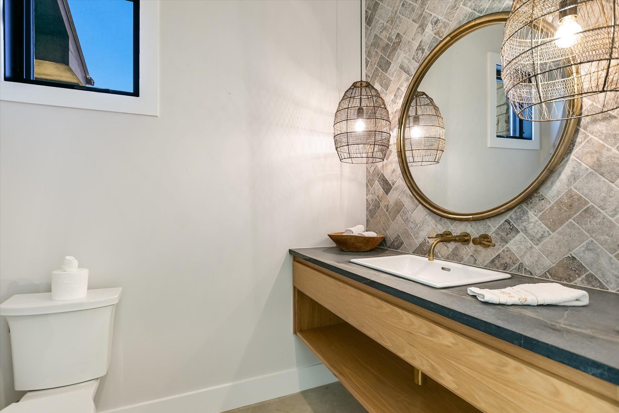 343 Pug Rippy Rd, Dripping Springs, TX 78620