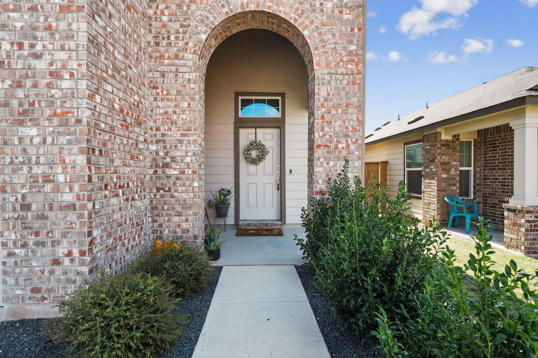 141 Rowdy Yates Way, Jarrell, TX 76537