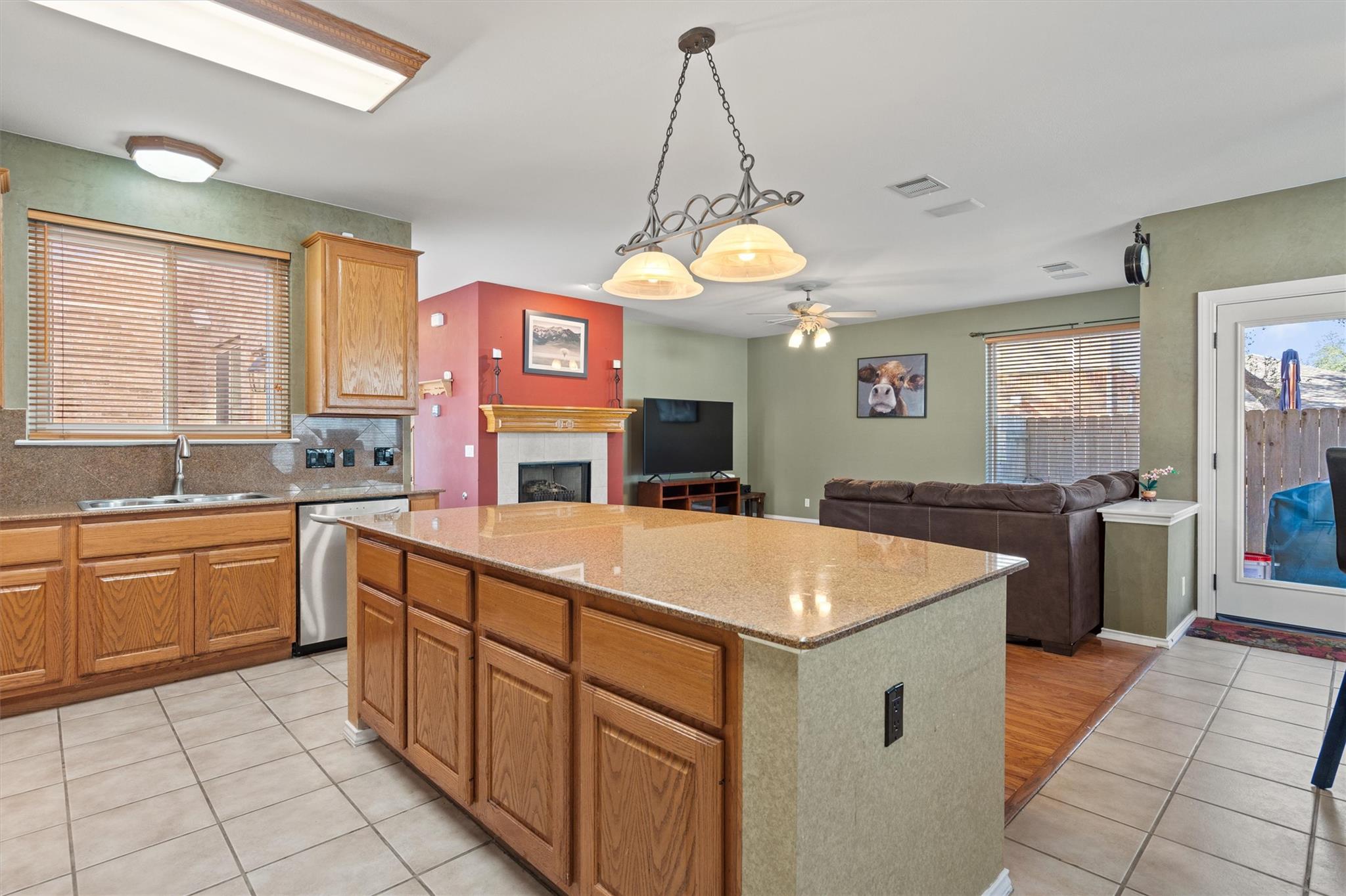 3959 Lord Byron Cir, Round Rock, TX 78664