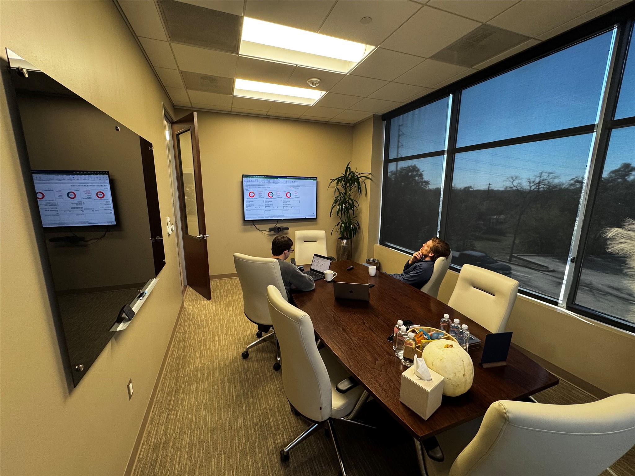 5920 W William Cannon Dr # 201, Austin, TX 78749