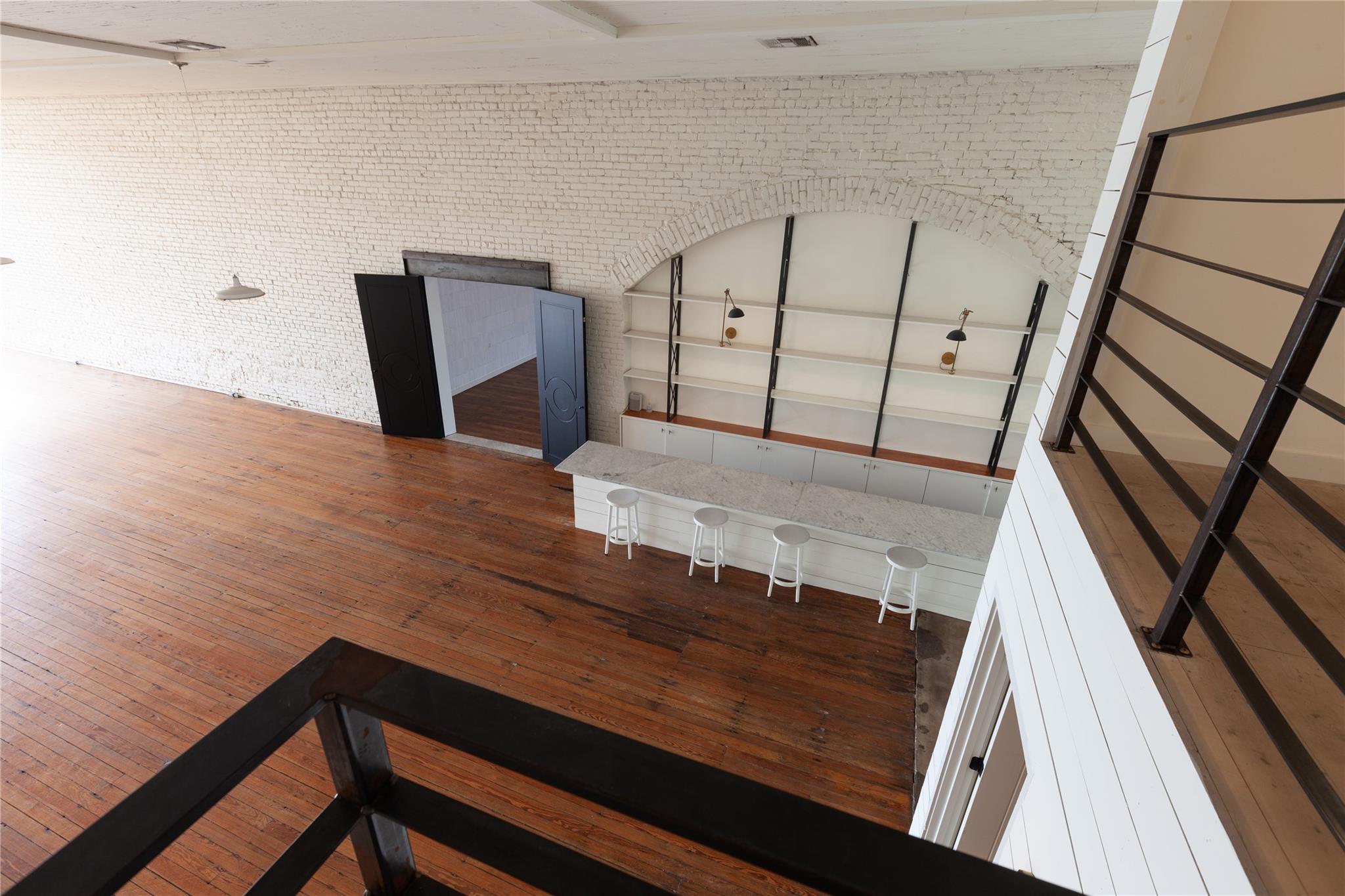 111 East St, Hutto, TX 78634