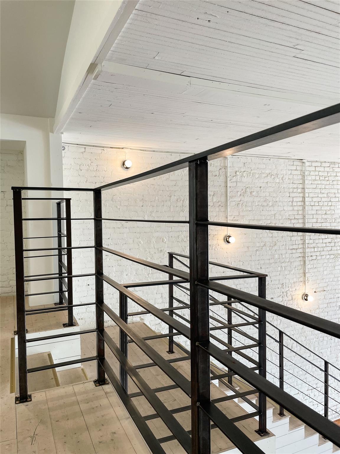 111 East St, Hutto, TX 78634