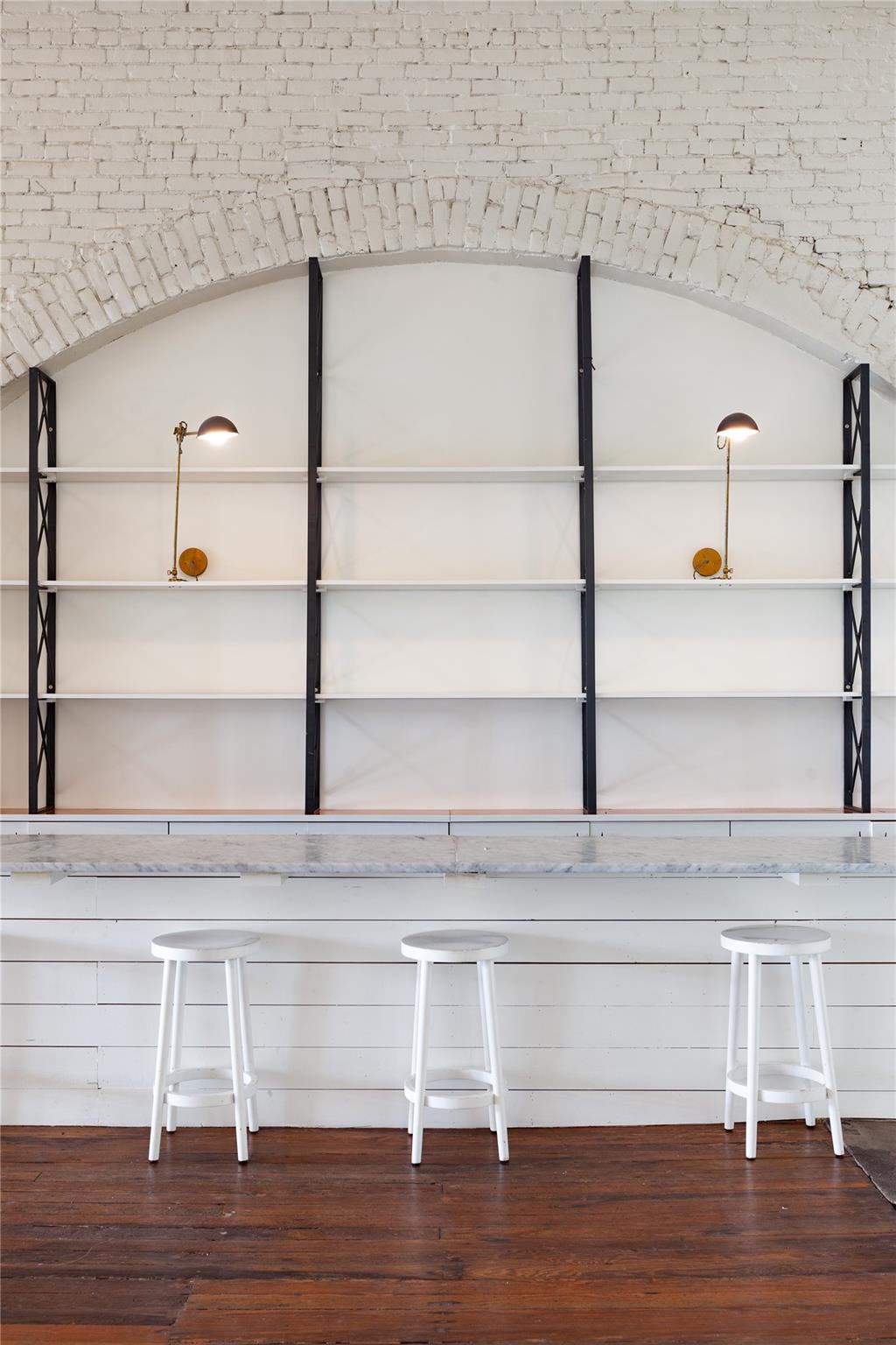 111 East St, Hutto, TX 78634