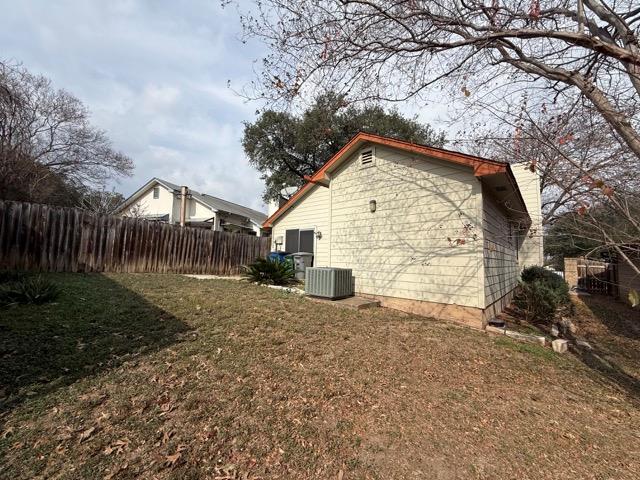 1809 Whitney Way, Austin, TX 78741