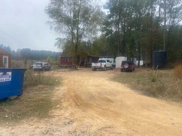 270 Roy Hall Dr, Cleveland, TX 77328