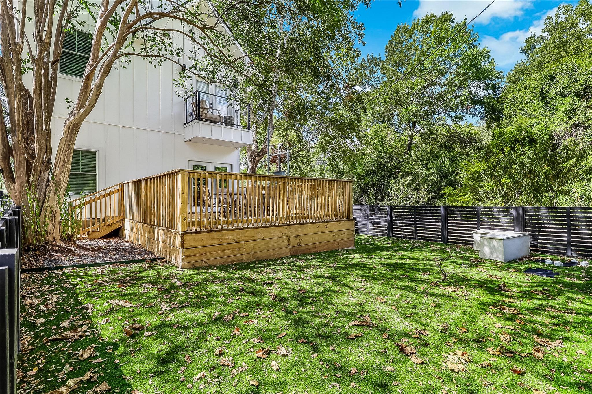 1111 W Annie St # B, Austin, TX 78704