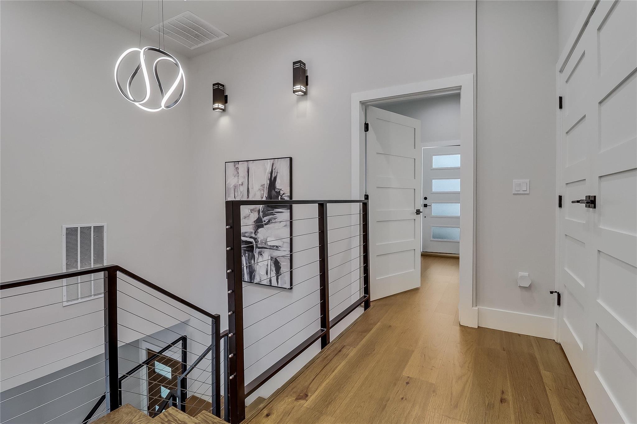 1111 W Annie St # B, Austin, TX 78704