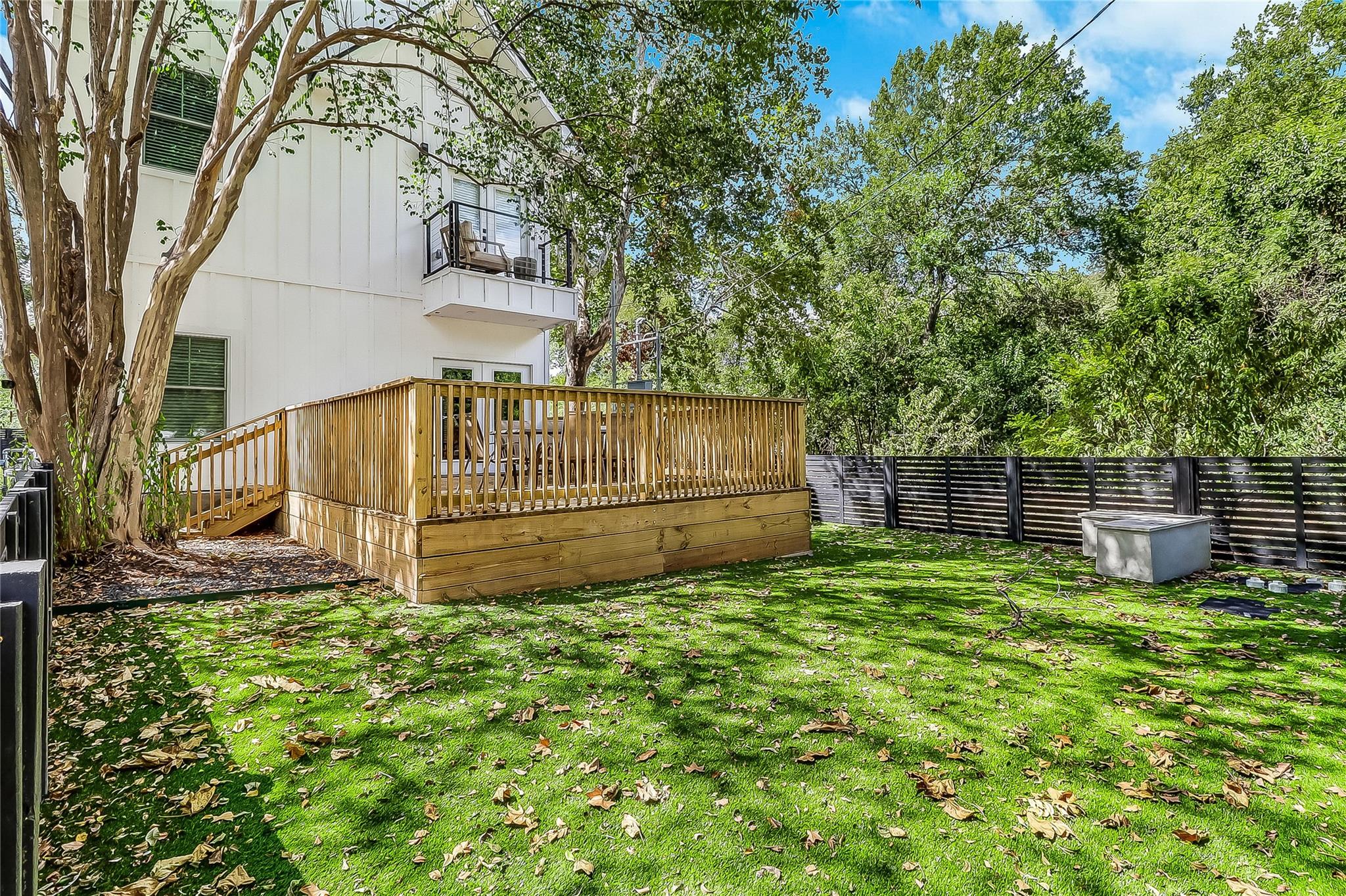 1111 W Annie St # B, Austin, TX 78704