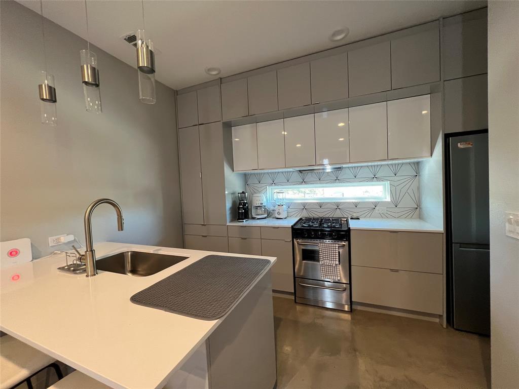 2108 Tillery St # 16, Austin, TX 78723