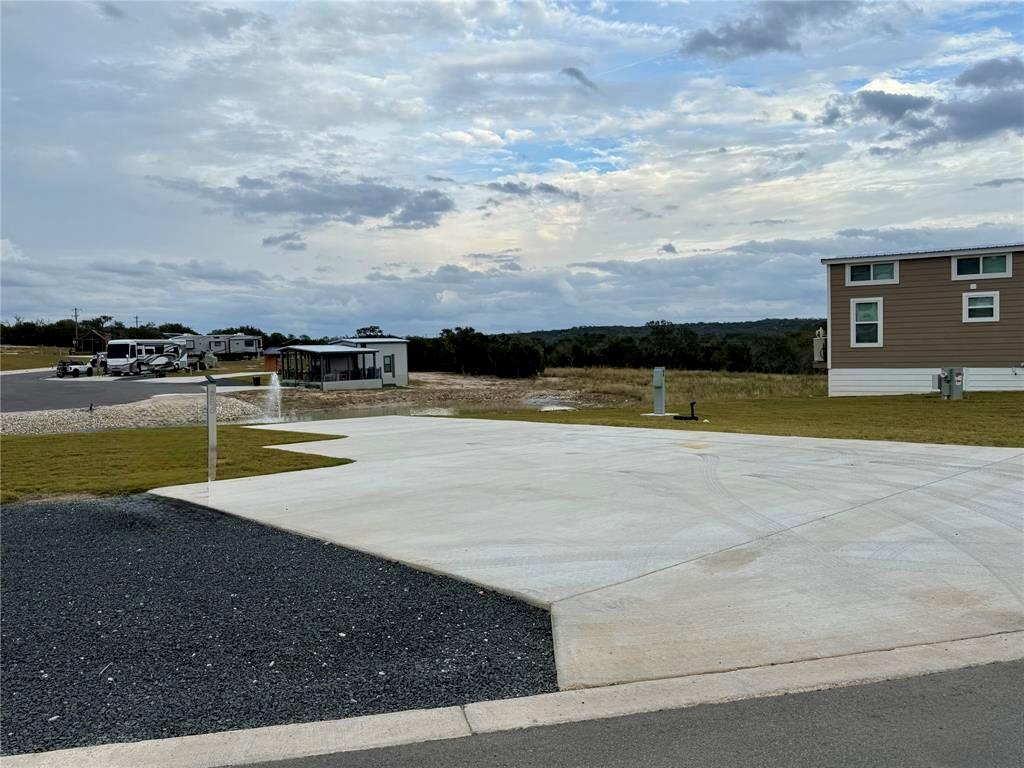 5386 Ranch Road 1376 Rd # 86, Fredericksburg, TX 78624