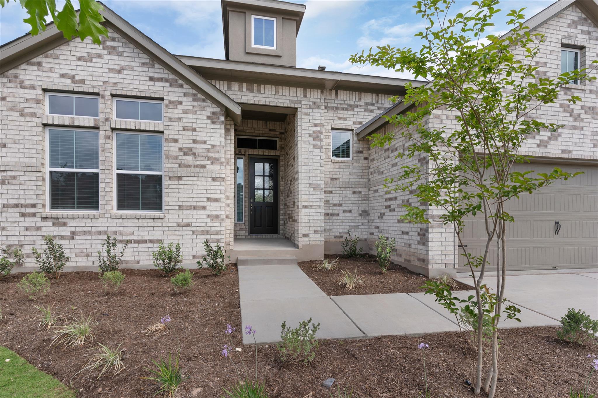 128 Sandrock Trl, Georgetown, TX 78633
