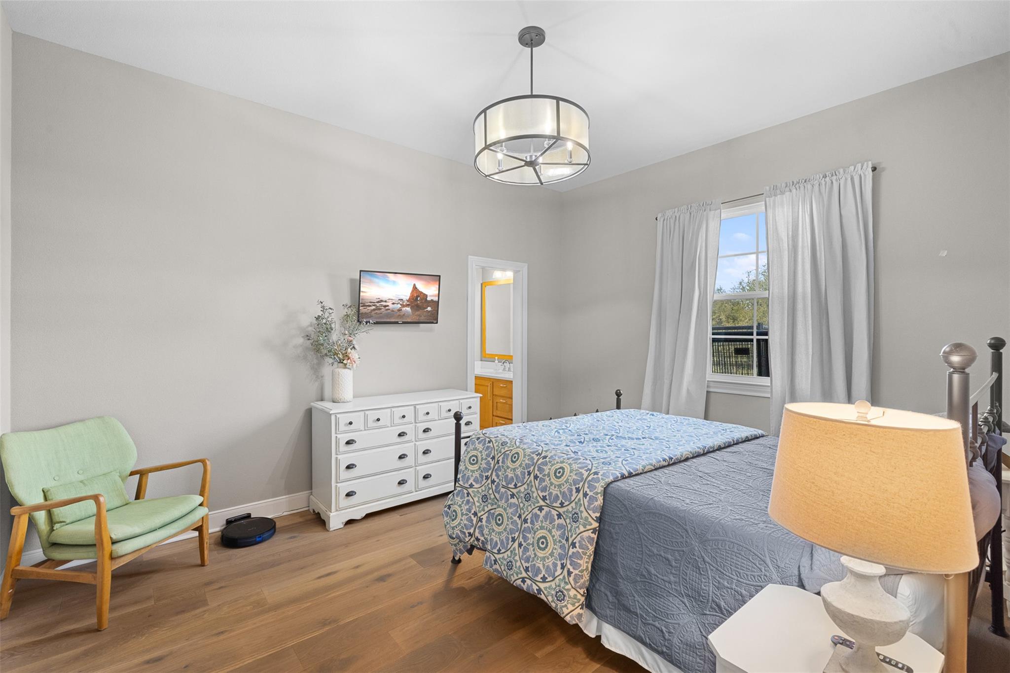 264 Timber Lake Dr, La Grange, TX 78945