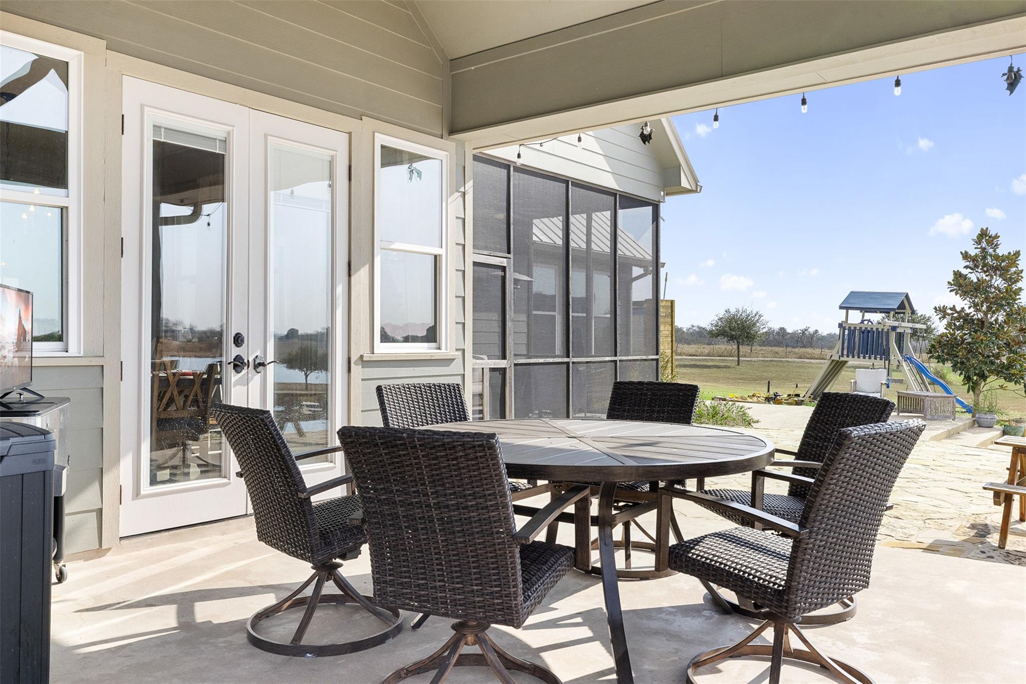 264 Timber Lake Dr, La Grange, TX 78945