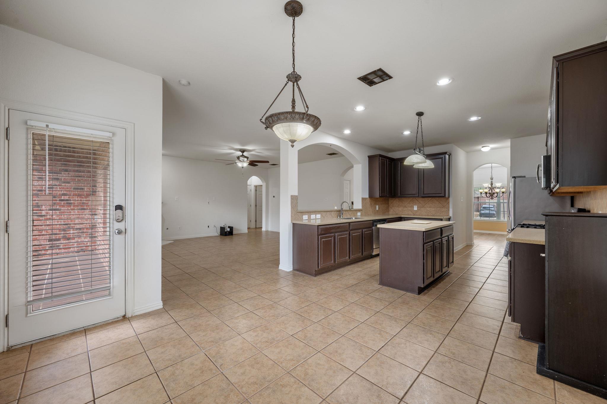 2415 Elkhorn Ranch Rd, Leander, TX 78641