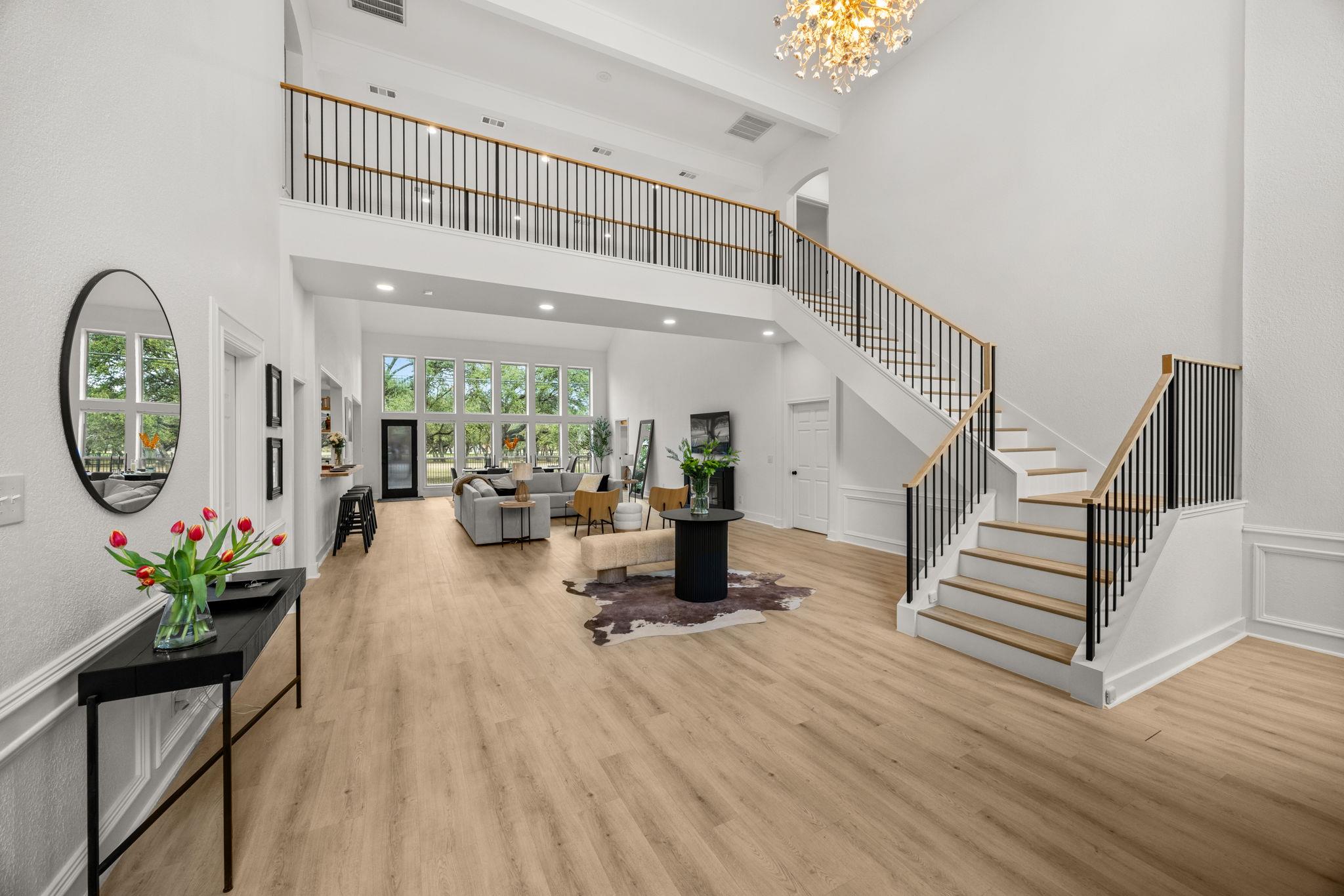 8708 Balcones Club Dr, Austin, TX 78750