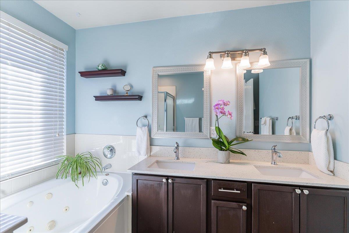 15001 Lantern Dr, Pflugerville, TX 78660