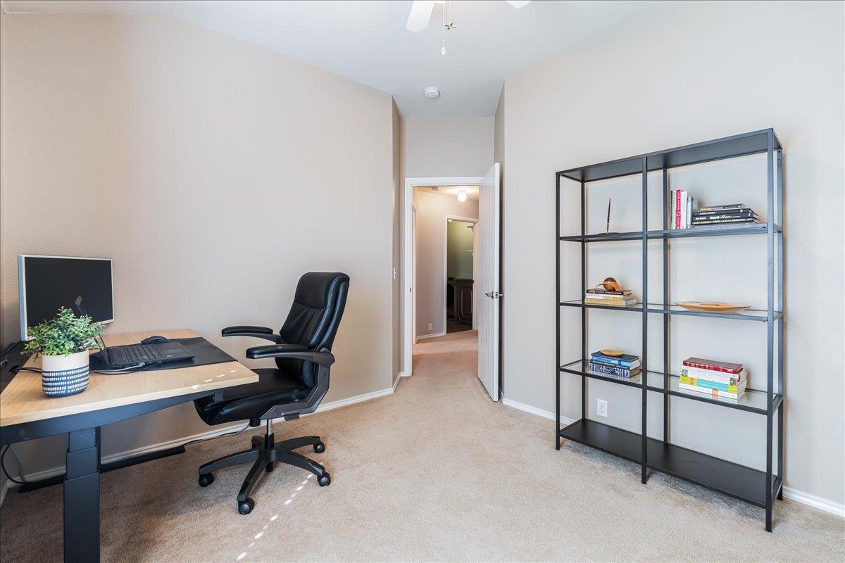 15001 Lantern Dr, Pflugerville, TX 78660