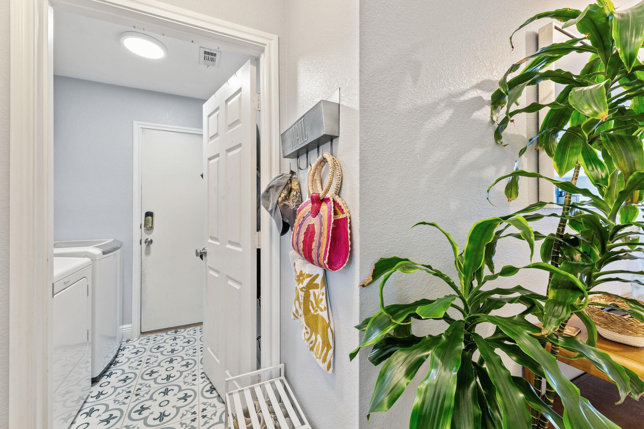 12616 Sky Harbor Dr, Del Valle, TX 78617