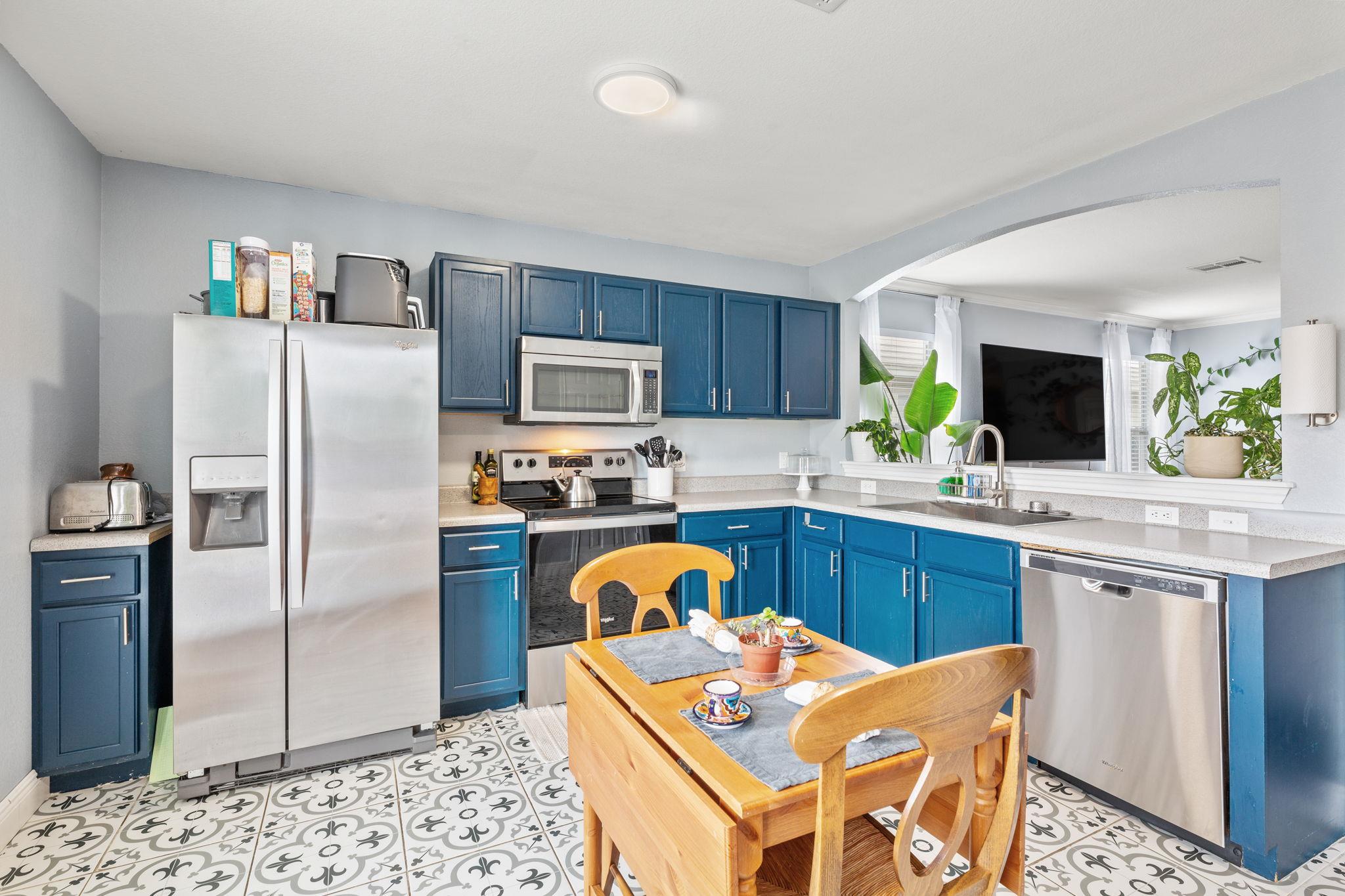 12616 Sky Harbor Dr, Del Valle, TX 78617