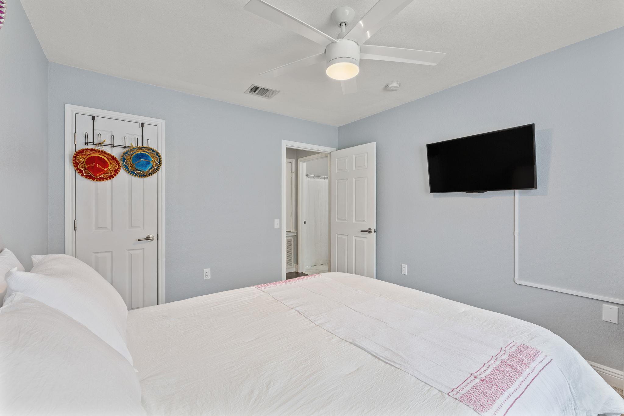 12616 Sky Harbor Dr, Del Valle, TX 78617