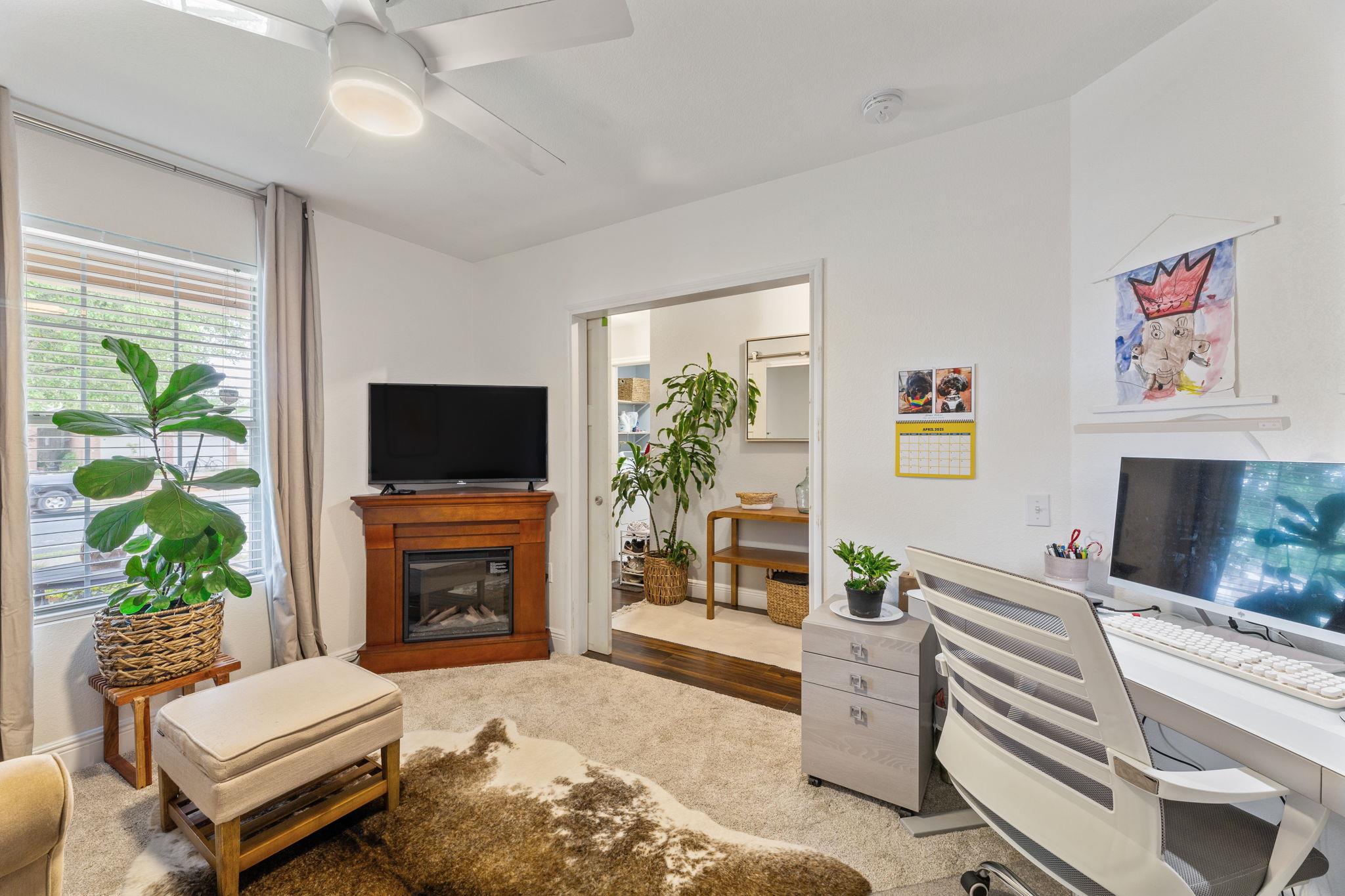 12616 Sky Harbor Dr, Del Valle, TX 78617