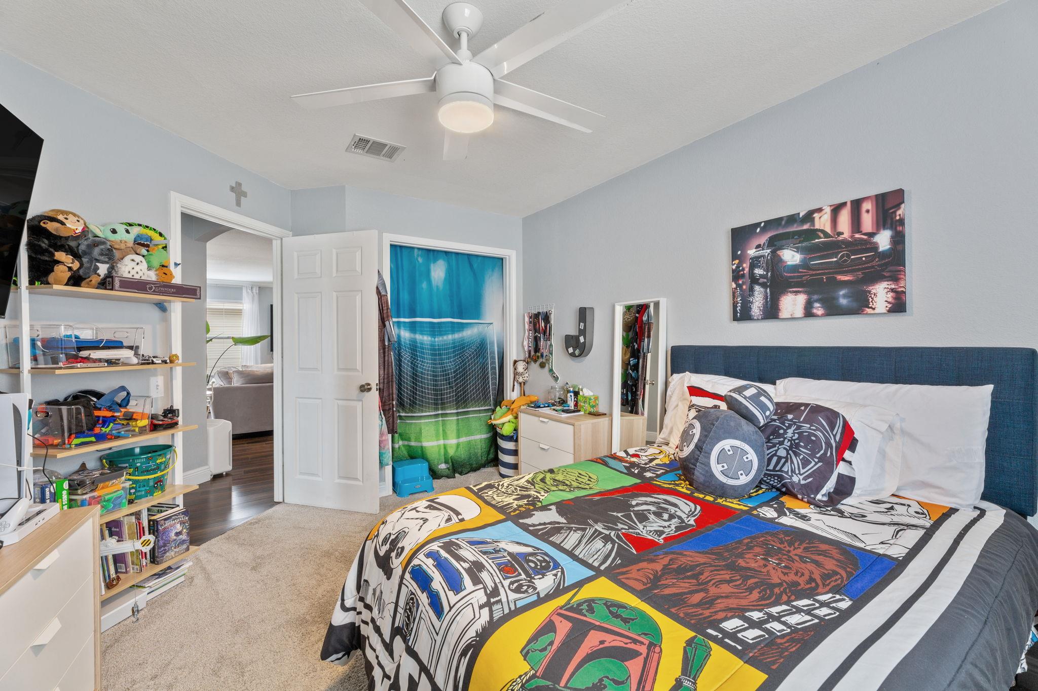 12616 Sky Harbor Dr, Del Valle, TX 78617