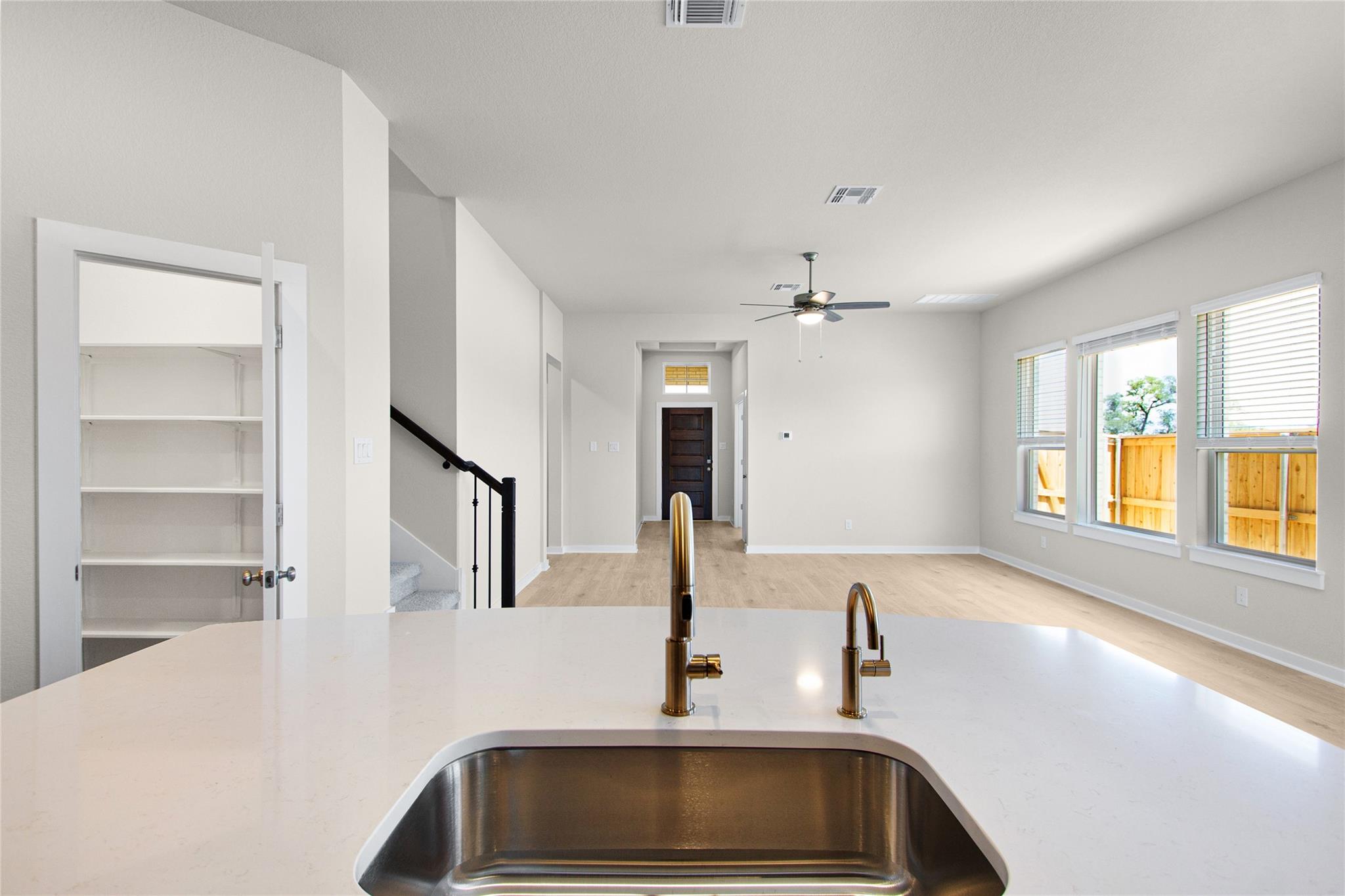 405 Raleigh Dr, Georgetown, TX 78633