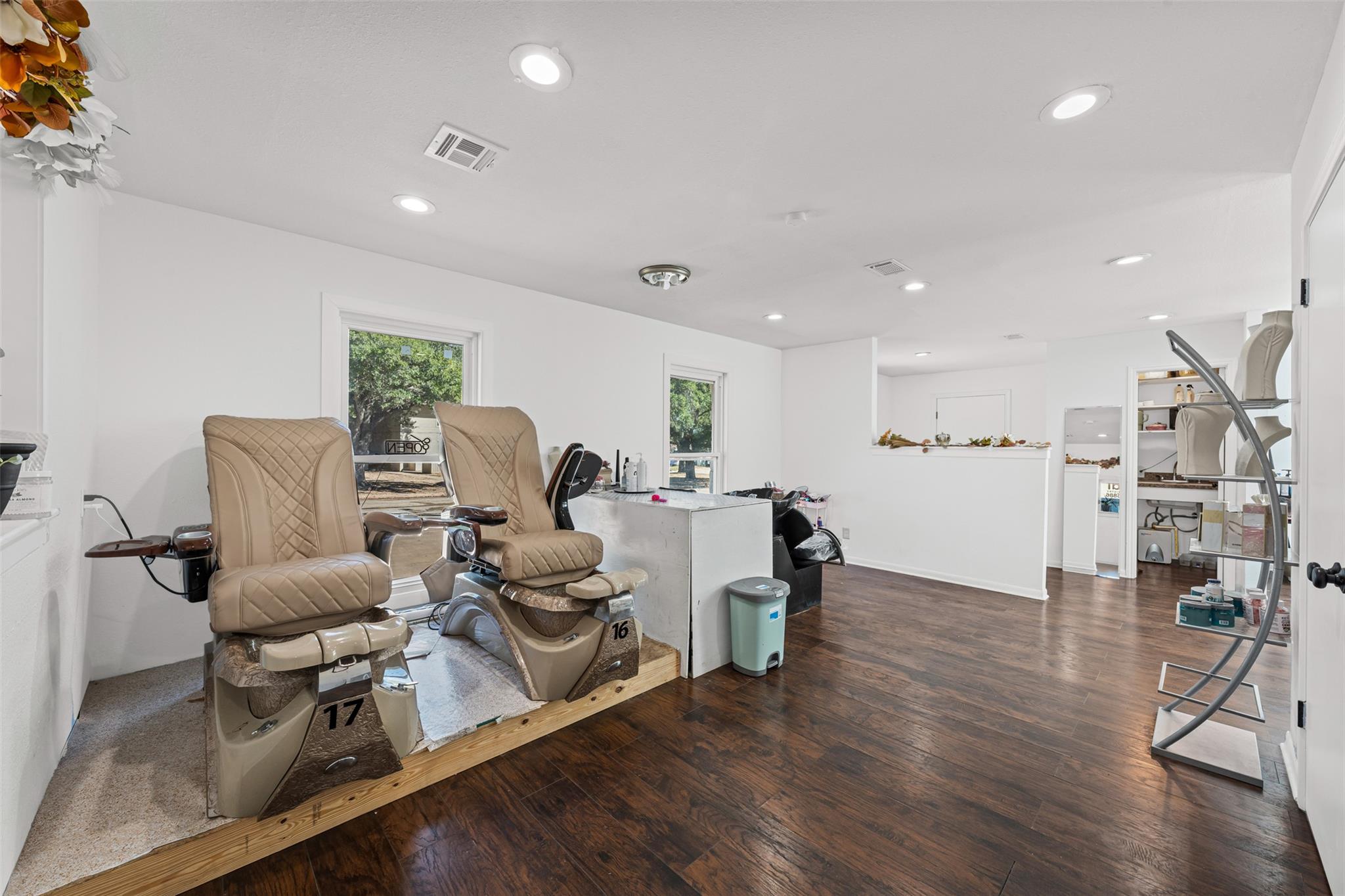 303 Childress Dr, Rockdale, TX 76567