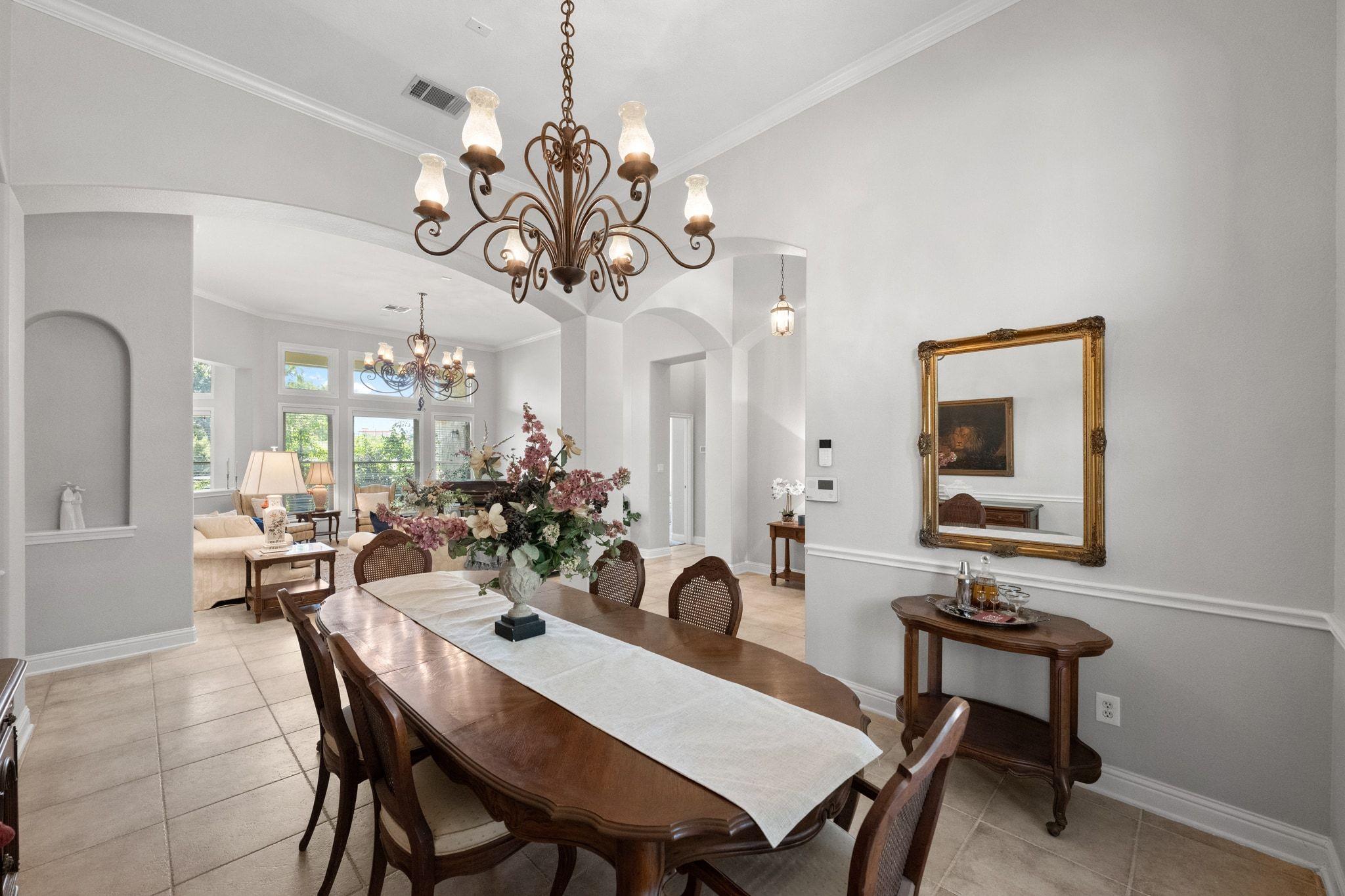 220 Mallet Ct, Austin, TX 78737