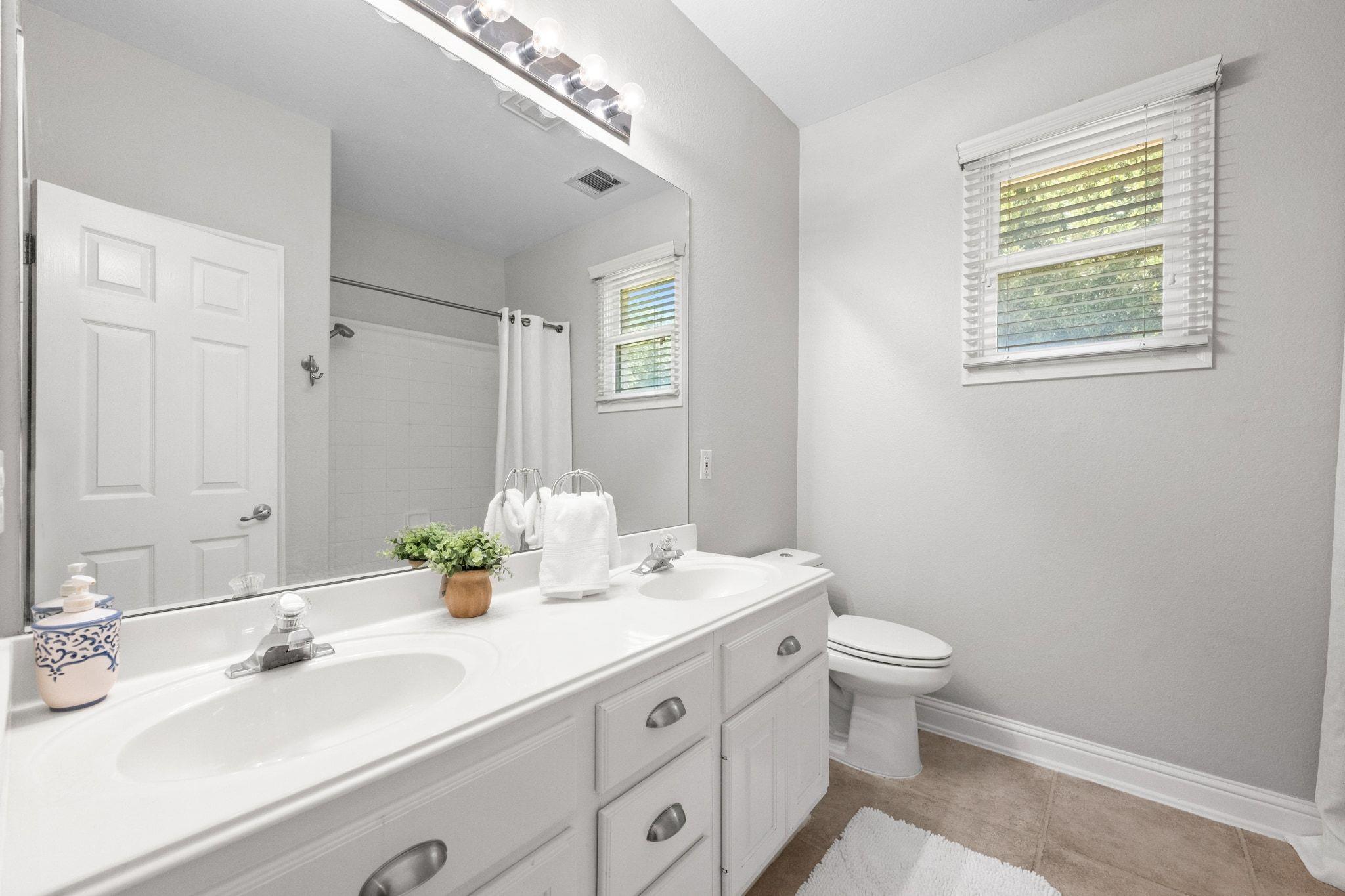 220 Mallet Ct, Austin, TX 78737