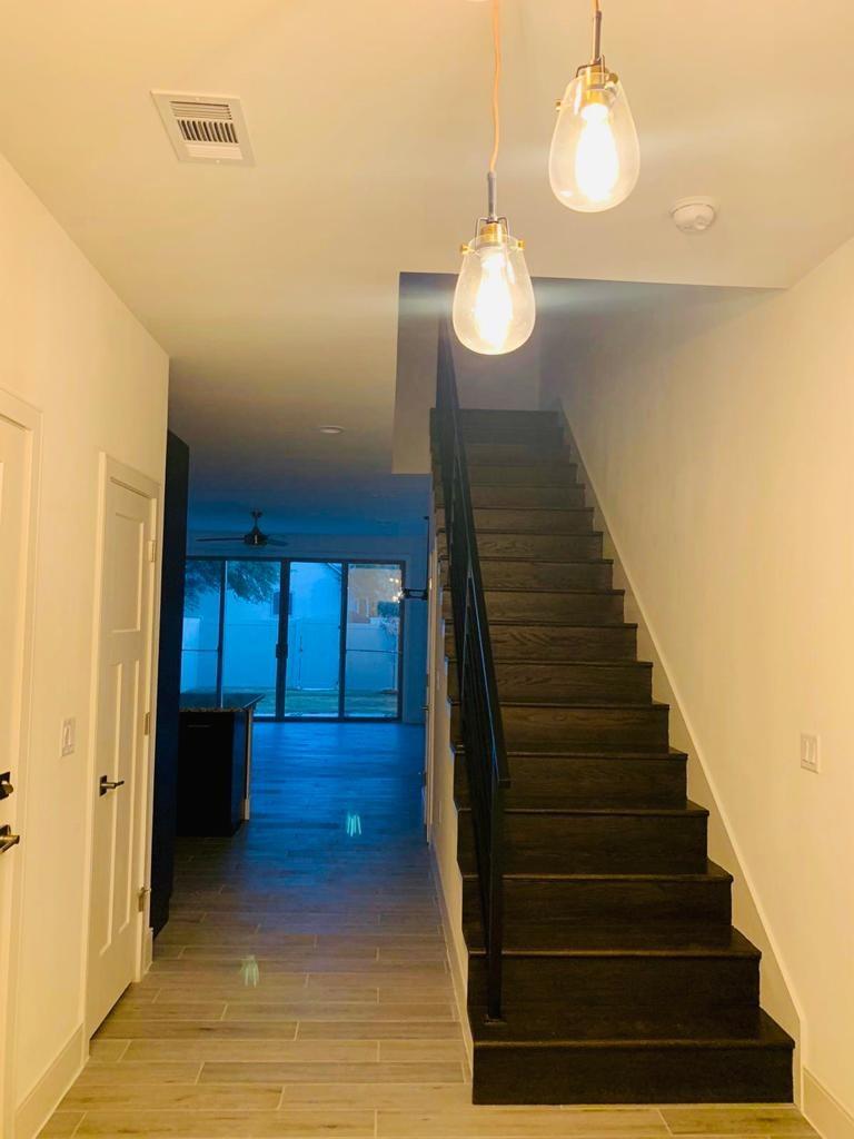 502 Conservation Dr, Austin, TX 78717