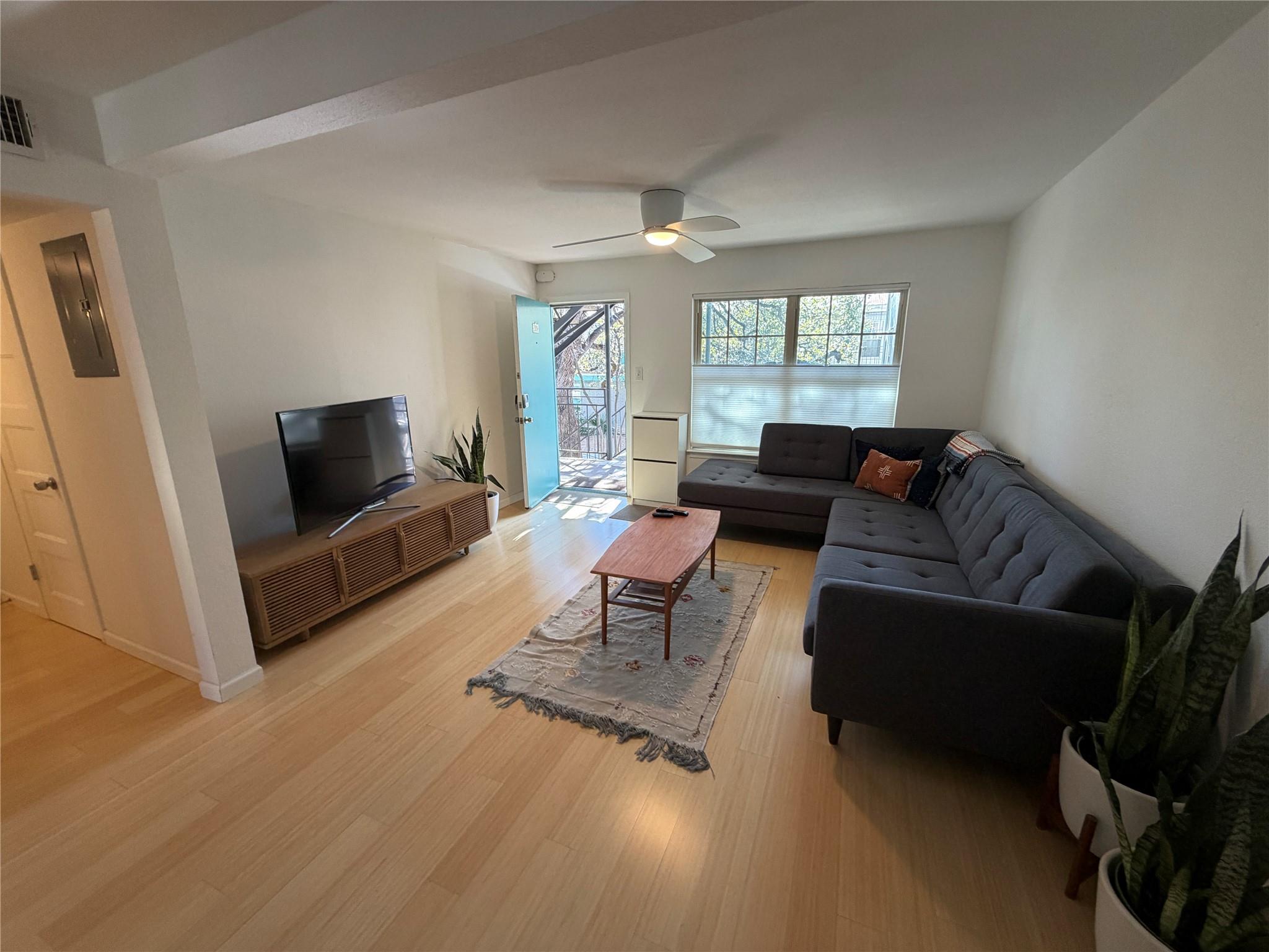 300 Crockett St # 201, Austin, TX 78704