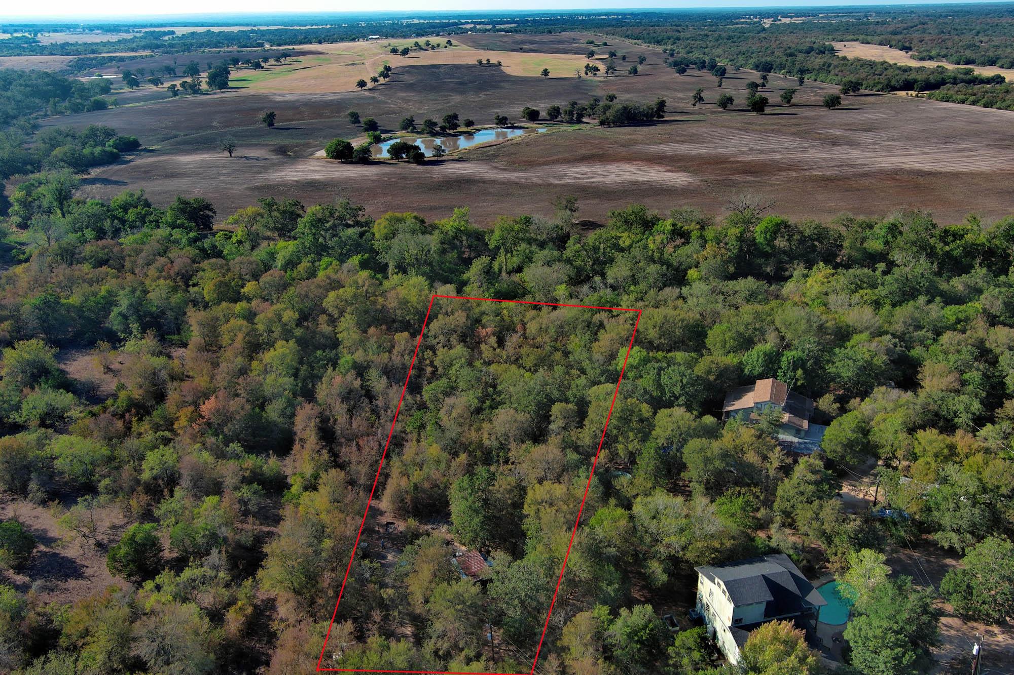 183 Clover Rd, Cedar Creek, TX 78612