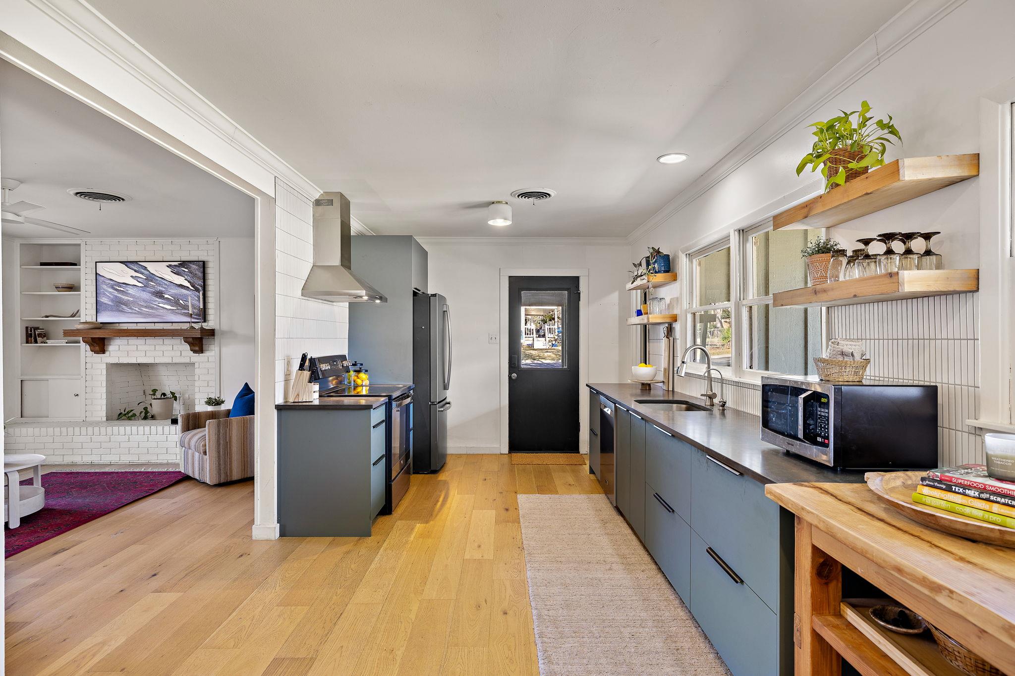 1802 Hutto Rd, Georgetown, TX 78626